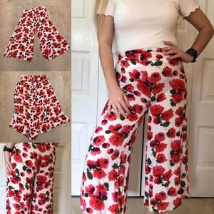 Poppy Floral Flowy Capris Billabong size 30